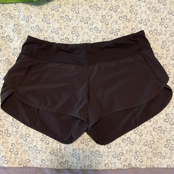 Lululemon Speed Up Shorts - Picture 1 of 5